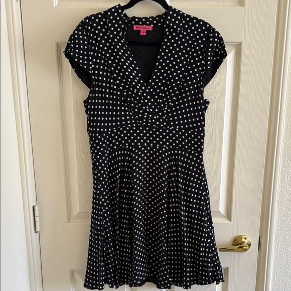 Betsey Johnson Dresses & Skirts - Betsey Johnson Black and White Polka Dot A Line Swing Dress